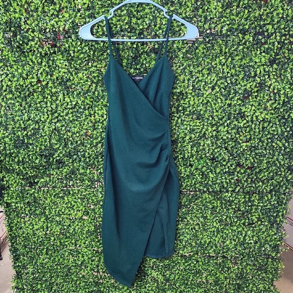 Pretty Little Thing Green Dress Size 8